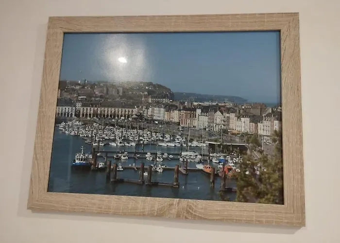 House Of Twenty, Calme,Rue Pietonne, Proche De La Mer, Wifi Gratuit