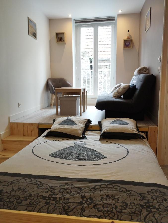 House Of Twenty, Calme,rue Pietonne, Proche De La Mer, Wifi Gratuit Apartment